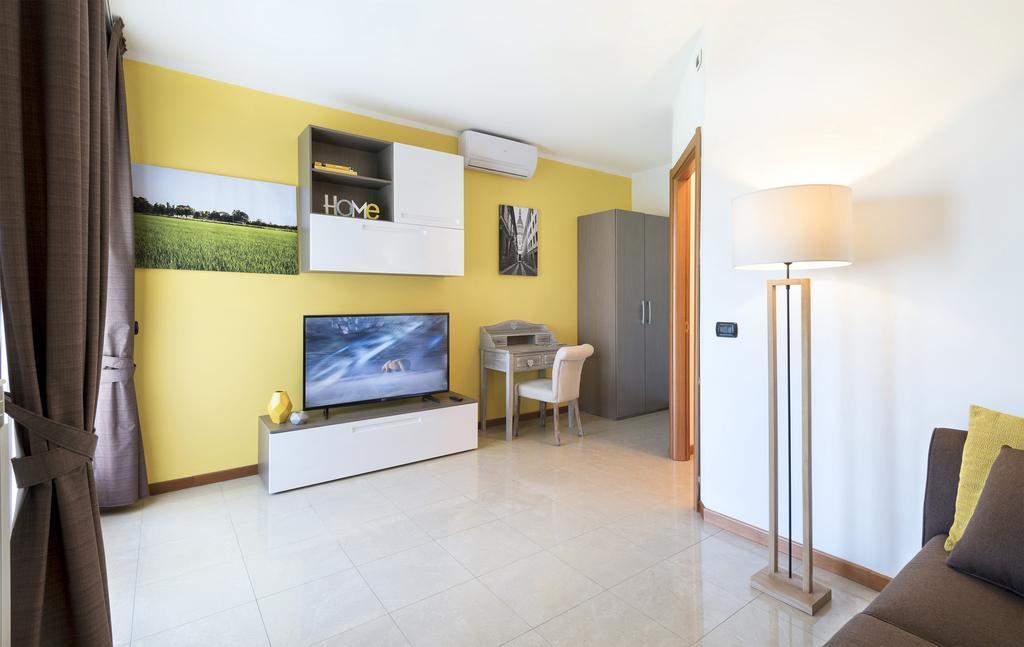 Airone Apartment Novara Dış mekan fotoğraf